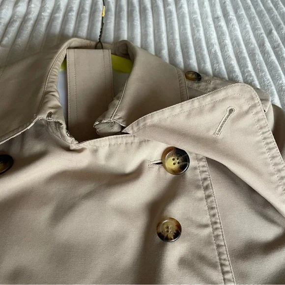 Burberry Trench Coat - Picture 5 of 16
